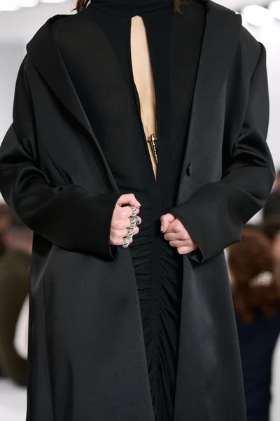 Look 35
